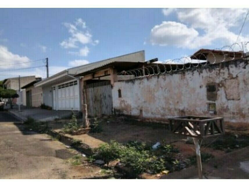 Casa com 2 quartos e 1 banheiro em Bauru/SP