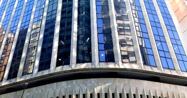 Conjunto Comercial Desocupado com 10 Vagas e 800m²