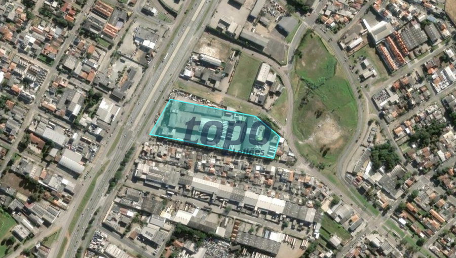 Terreno com Edificações e Galpões em Curitiba - BR-116