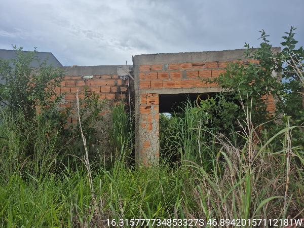 Terreno com 300m², ideal para construção