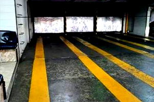 Box de garagem autônomo para automóvel no Centro com fração ideal