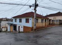 Casa com 5 quartos, 2 vagas, 221m², ocupada, Centro, Bom Repouso/MG