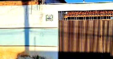 Casa com 1 quarto, 1 vaga e 53,9m² construída, desocupada