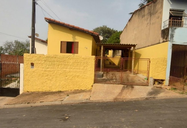 Terreno com Casa em Itapetininga, 2 Quartos, 150m² Terreno, 55m² Construída