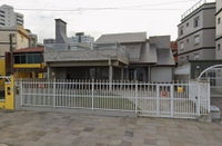 Casa com 250m², 2 quartos, 1 banheiro, ocupada