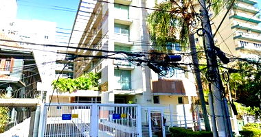 Sala Comercial Desocupada com Vaga em Porto Alegre