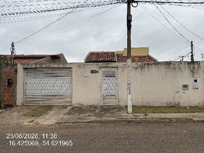 Casa com 2 quartos, 1 vaga e 60 m²