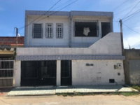 Casa com 6 quartos, 1 suíte, 3 banheiros e 255,30m² construídos