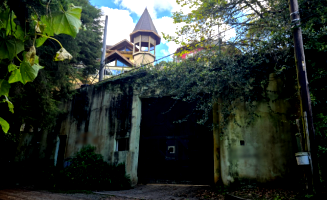 Grande Imóvel Comercial com 2.583m² - Hotel com áreas sociais e chalés