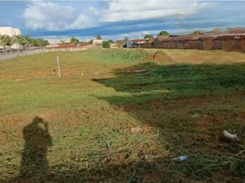 Terreno 6.699m² Desocupado