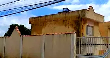 Casa com 86m² construídos, ocupada, 1 vaga