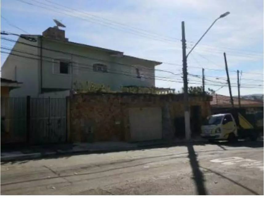 Casa Ocupada, 495m² construída, 441m² terreno, 1 vaga