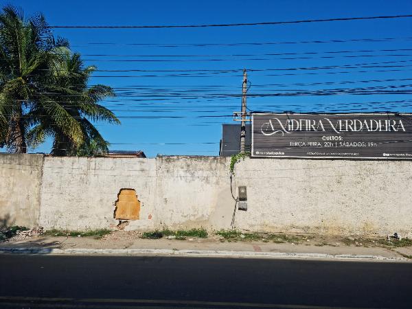 Terreno amplo de 480m² com potencial para construção