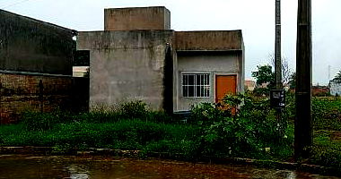 Casa 2 quartos, 1 banheiro, 45m² construída, desocupada