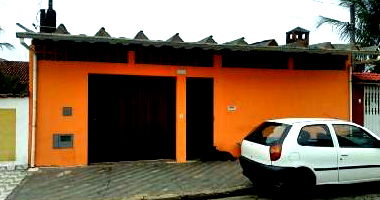 Casa com 3 quartos, 2 banheiros e 2 vagas, 189m² construída