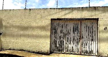 Casa com 3 quartos, 2 banheiros, 82m² construída, 1 vaga, desocupada