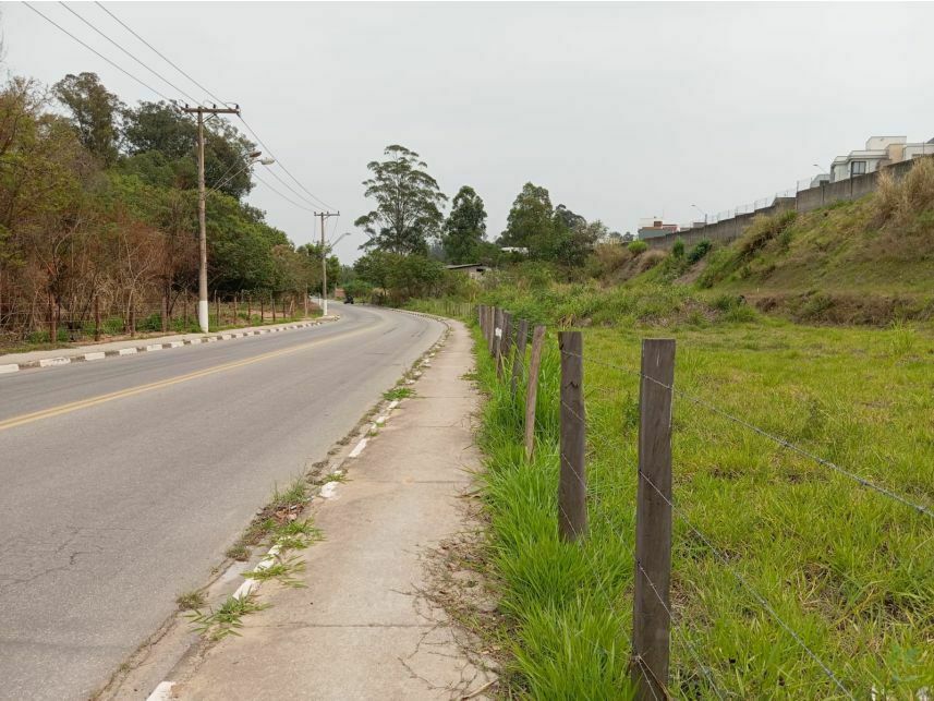 Terreno em Votorantim com 330,71 m²