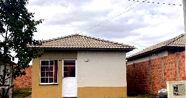 Casa com 2 Quartos e 2 Vagas em Tatuí