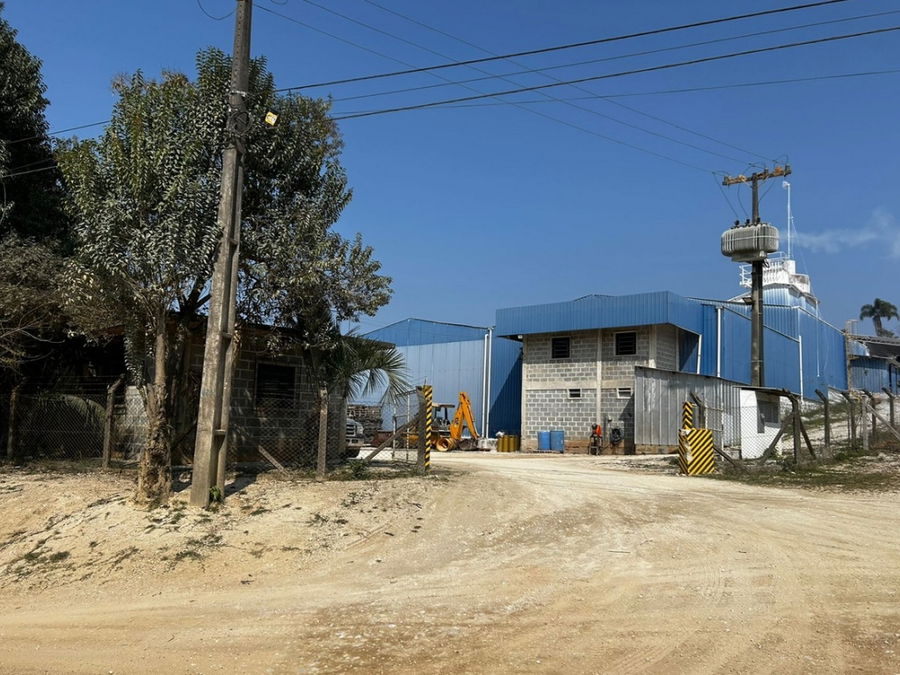 Imóvel Industrial com 8.968m² de terreno e 1.315m² construídos