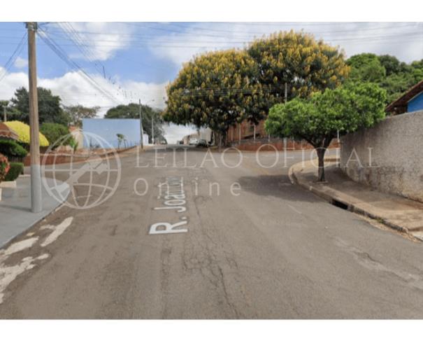 Casa 91m² com terreno amplo em Piraju - SP