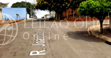 Casa 91m² com terreno amplo em Piraju - SP