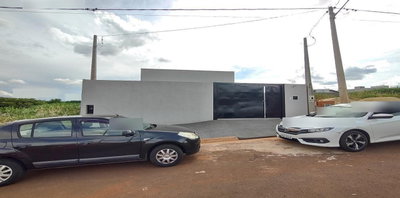Casa com 2 banheiros e 1 vaga de garagem, 63m², ocupada