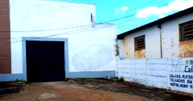 Imóvel Comercial com Barracão 96m² em Terreno 360m², Vagas 0