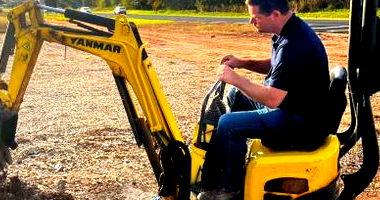 Mini Escavadeira Yanmar SV08 - 2014 em São Pedro - SP