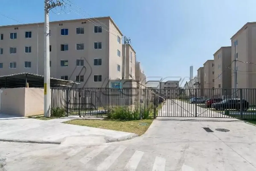 Apartamento com 1 varanda em Bras de Pina, Rio de Janeiro