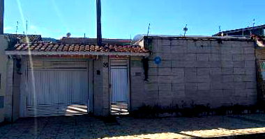 Casa Ocupada com 138m² de Área Construída em Mongaguá/SP