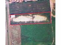 Chácara com 1,00 hectare, desocupada e cercada
