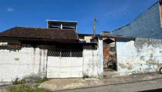 Casa em Condomínio Ocupada 73m² - Ótimo Potencial