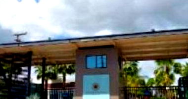 Casa em Condomínio com 3 Quartos e 4 Banheiros em Eusébio - CE