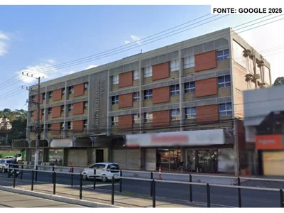 Salas Comerciais 403 e 404 com 323,94 m²