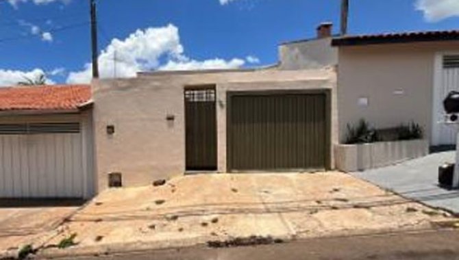 Casa com 2 quartos, 67 m², ocupada, Jardim Cila de Lúcio Bauab