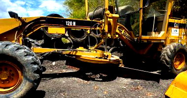 Motoniveladora Caterpillar 120H Amarela Diesel 2002