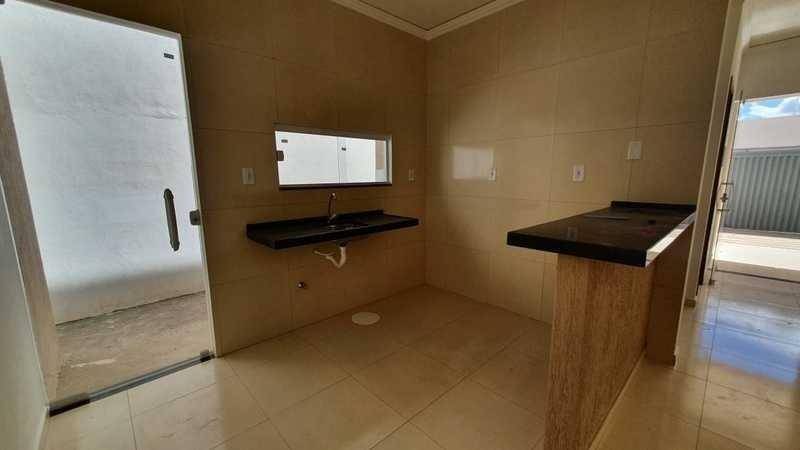 Casa com 3 quartos, 1 banheiro, 75m² construída, ocupada