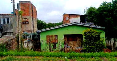 Casa Ocupada na Avenida dos Coqueiros com 187m²