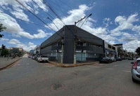 Loja comercial desocupada com 655,16m² no Centro