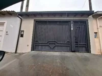 Casa em leilão com 3 quartos e 2 banheiros