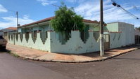 Casa com 3 quartos em Jardinópolis - SP