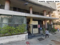 Apartamento com 2 quartos e 1 banheiro, precisa de reforma