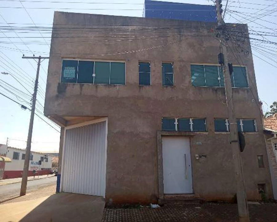 Prédio Ocupado no Jardim America com 3 Banheiros e 500 m²