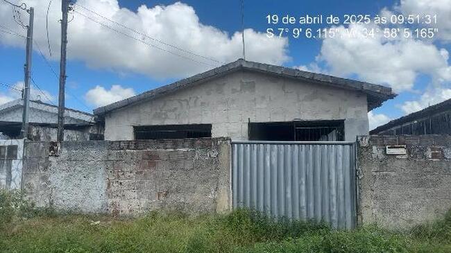 Casa em Santa Rita (PB) com 2 quartos e 1 vaga