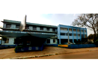 Clube recreativo com salão, casa e piscina