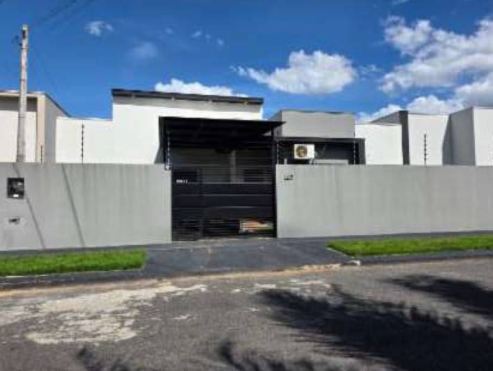 Casa com 85m² de área construída em Sinop/MT
