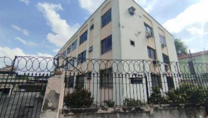 Apartamento com 2 quartos em Engenheiro Leal, Rio de Janeiro