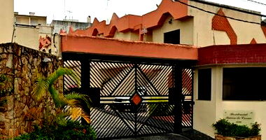 Casa G em Condomínio com Quintal - Jardim Nossa Senhora do Carmo