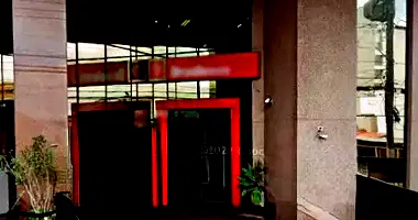 Sala Comercial Ampla com 10 Vagas de Garagem em Mogi das Cruzes