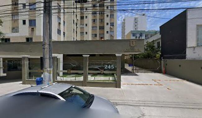 Apartamento de 2 quartos com 72m², bom estado